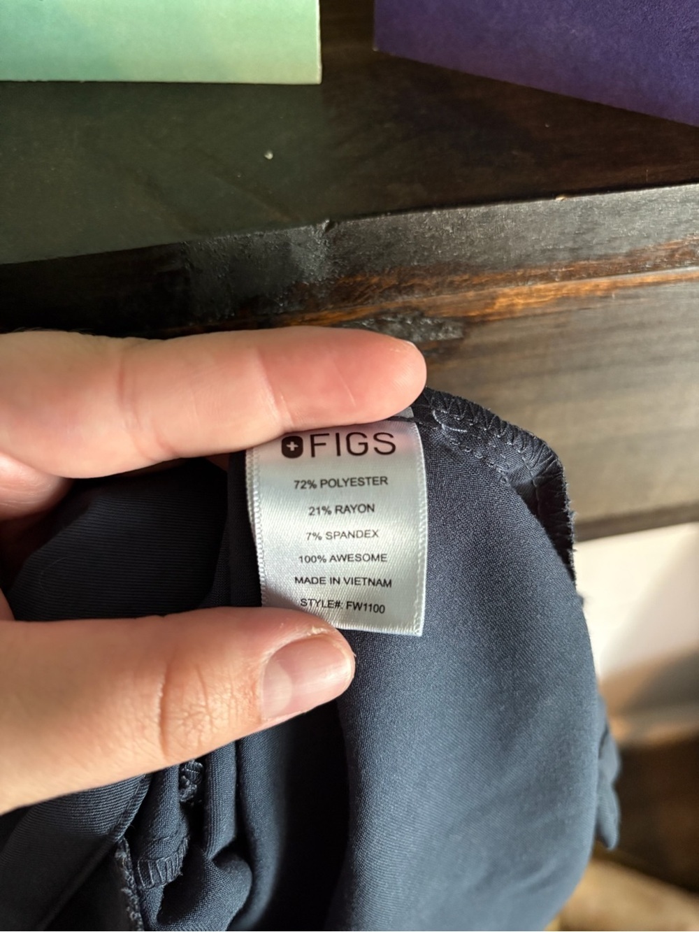 FIGS Technical Collection Casma Scrub Top Grey / Graphite - Picture 5 of 6